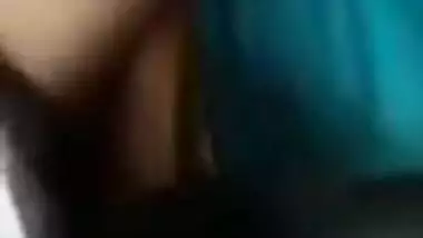 Cute Desi whore is fucked by XXX lover on the backseat of his car