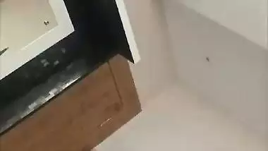 Mature mom boobs show caught by incest son viral clip